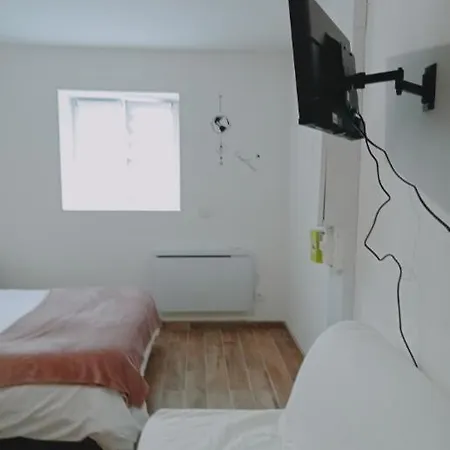 De La Ferme Des Διαμέρισμα